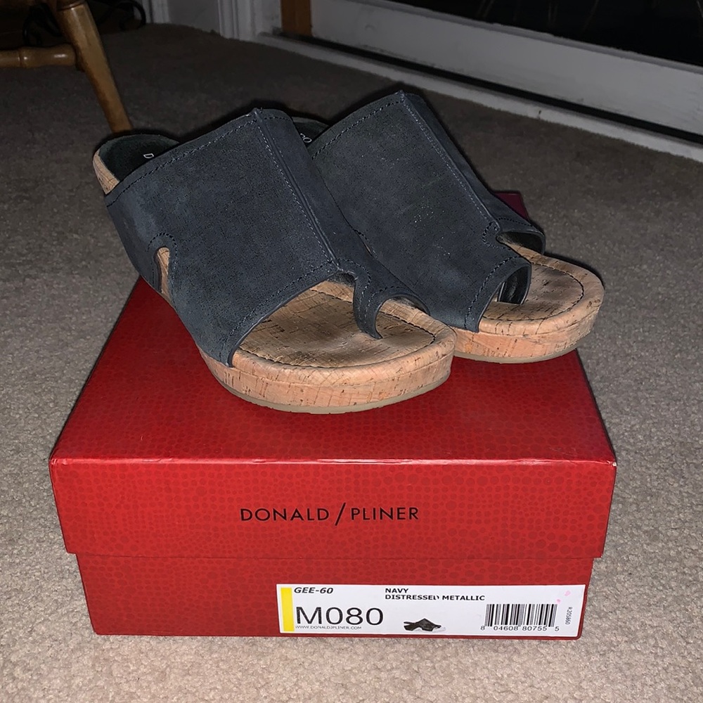 Donald J. Pliner Navy Sandals